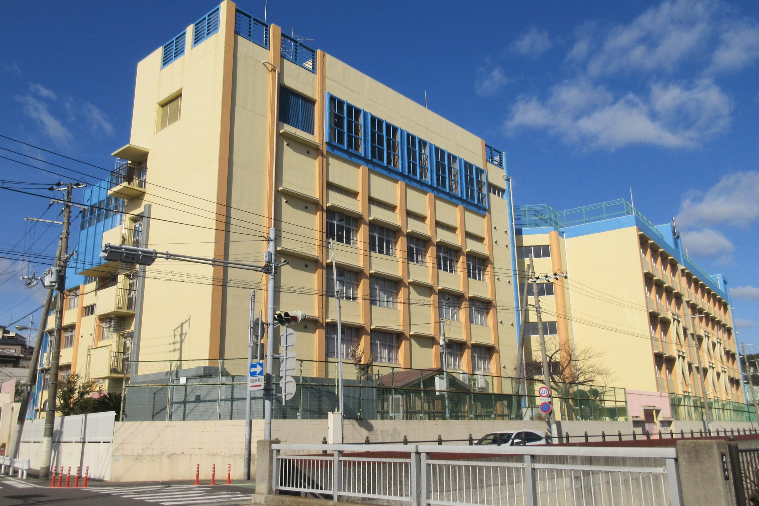 神戸市立室内小学校