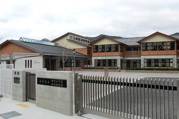 神河町立神崎小学校