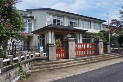 秦野市立本町小学校