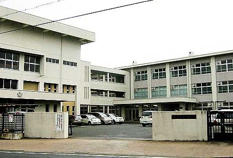 舞鶴市立新舞鶴小学校