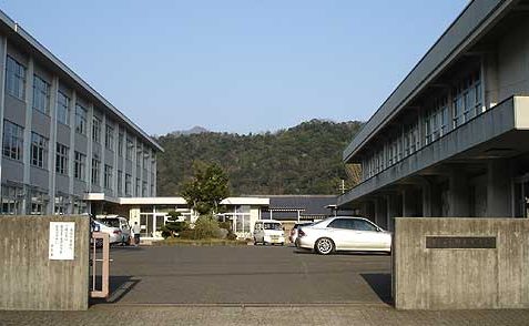舞鶴市立朝来小学校