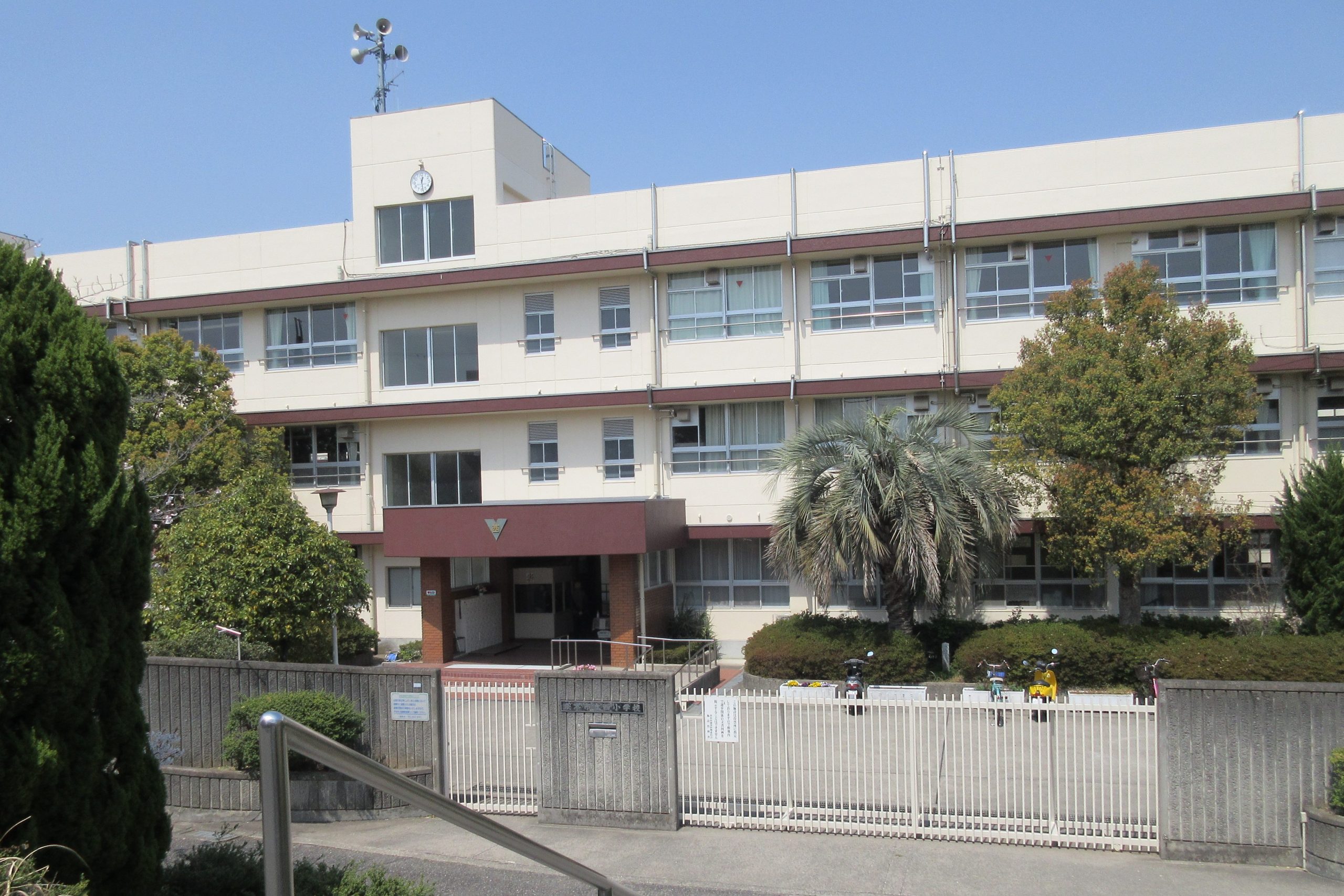 茨木市立西小学校