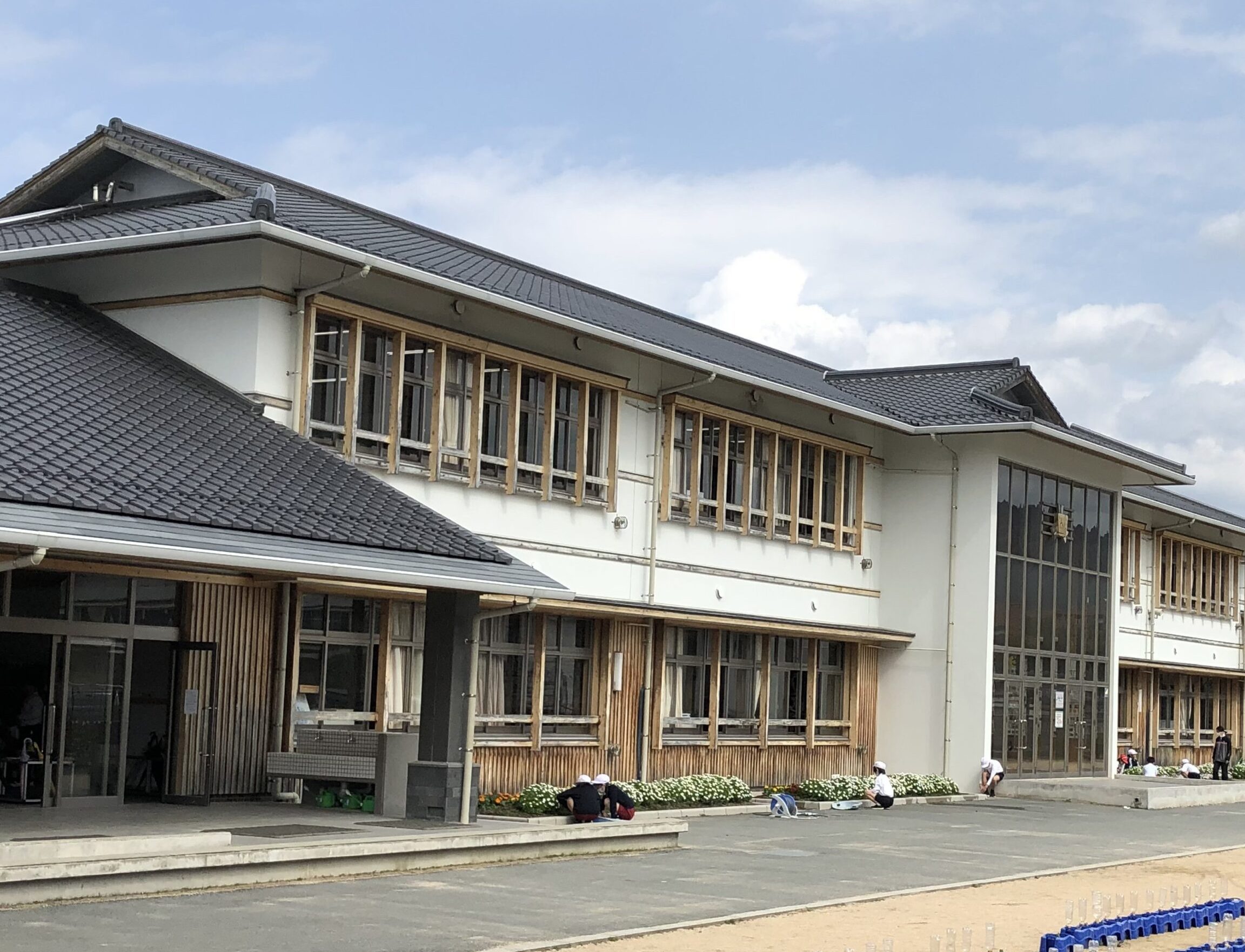 萩小学校