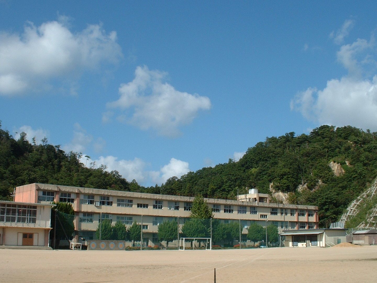 萩市立越ヶ浜小学校