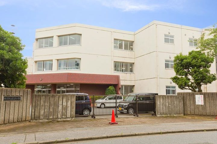 袖ケ浦市立蔵波小学校