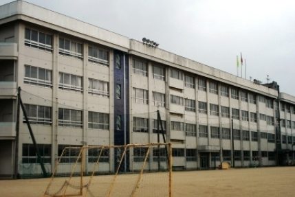 西条市立大町小学校