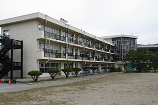 諏訪市立中洲小学校