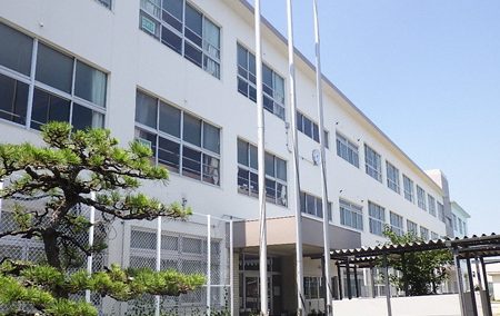 豊橋市立大村小学校