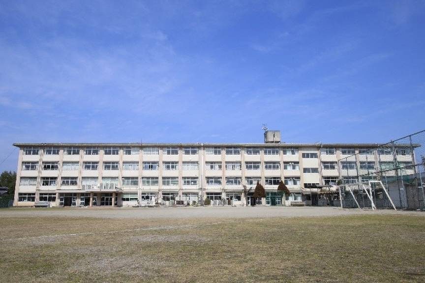 鈴鹿市立国府小学校