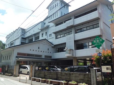長崎市立諏訪小学校