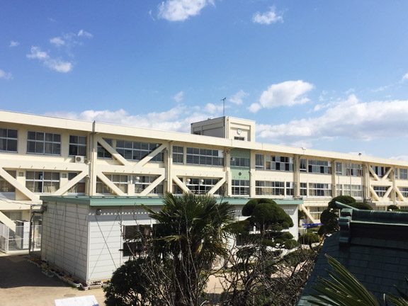 香芝市立二上小学校