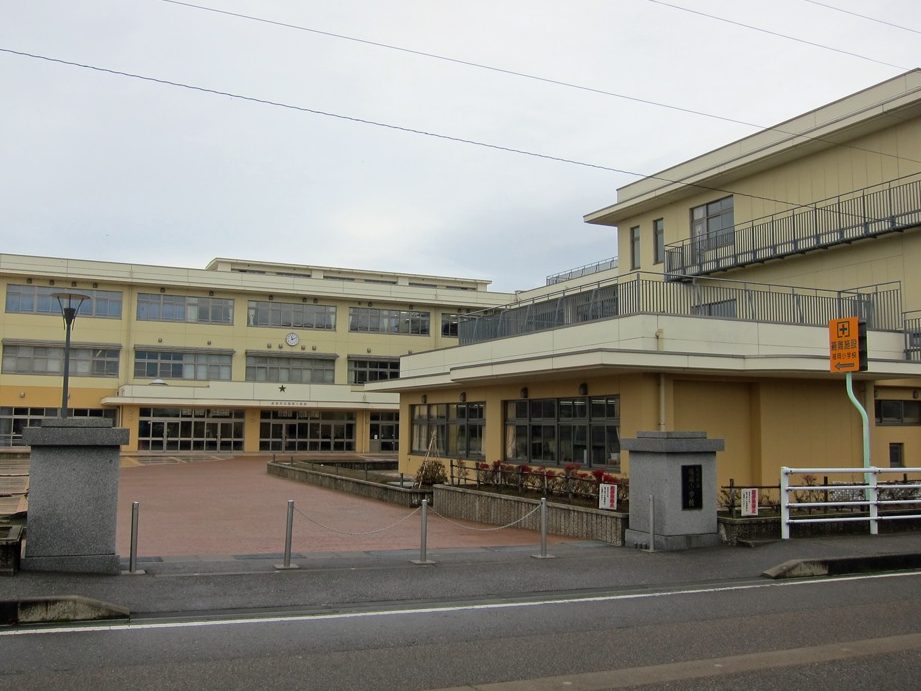 高岡市立福岡小学校