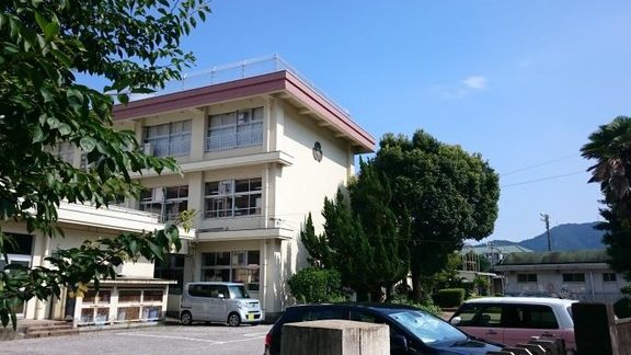 高知市立潮江小学校