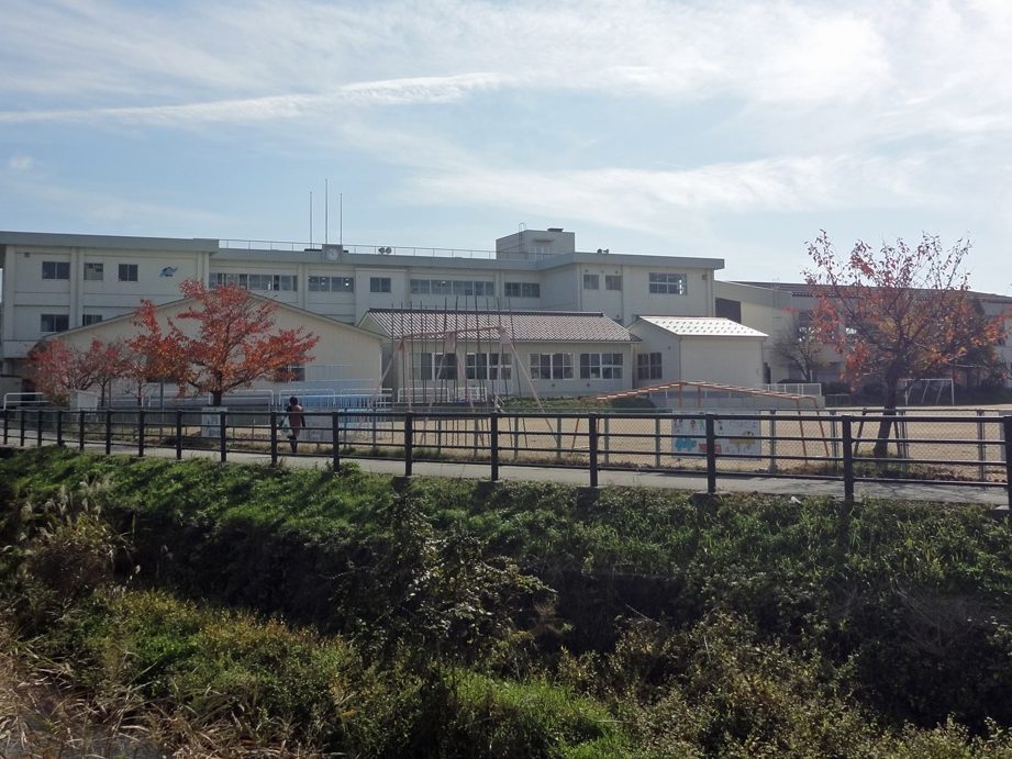 黒部市立たかせ小学校