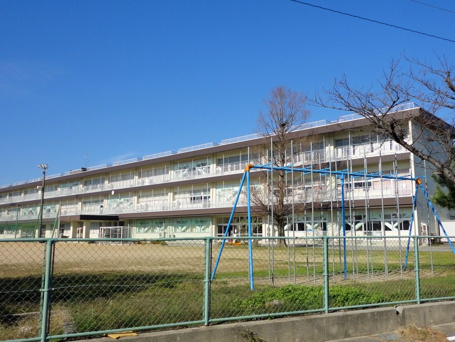 黒部市立生地小学校