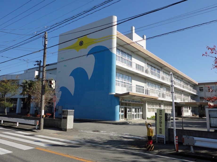 黒部市立石田小学校